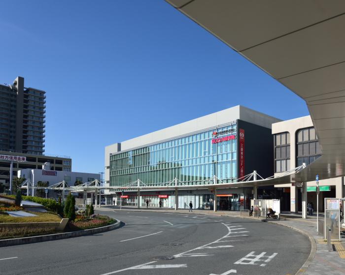 京阪くずは駅ビル南館 4